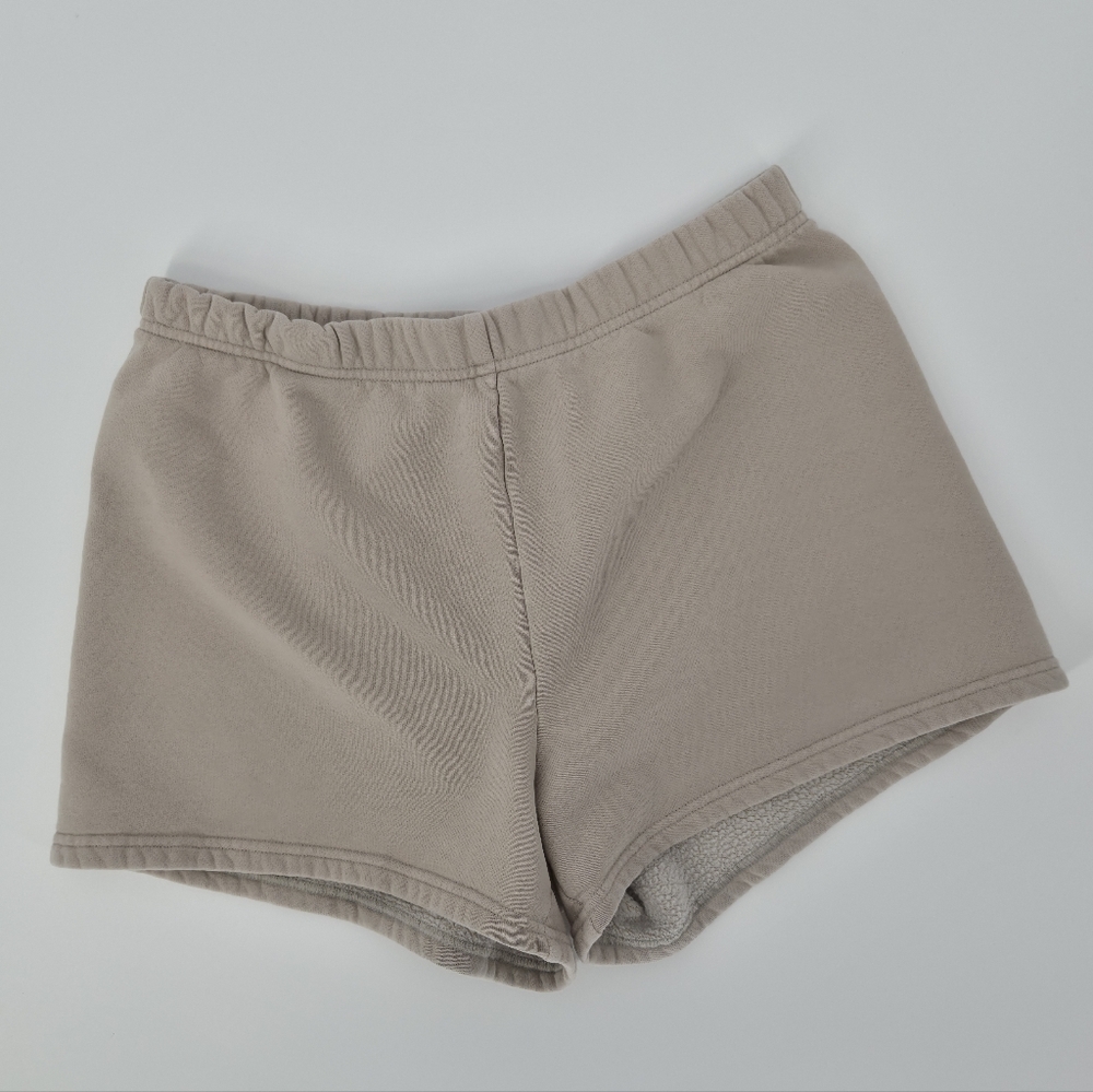 Aritzia Cozy‎ Neutral Sweatfleece Shorts
